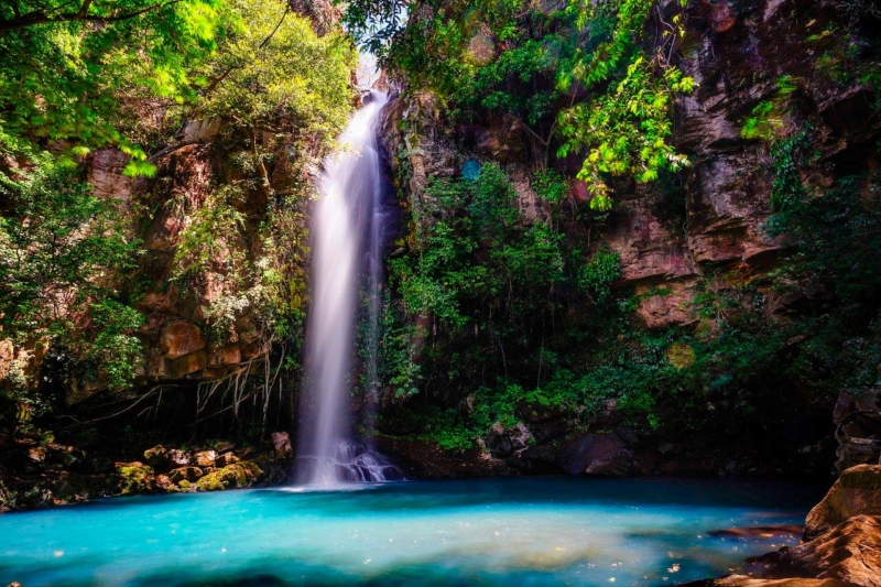 Catarata-Rio-Celeste-Costa-Rica